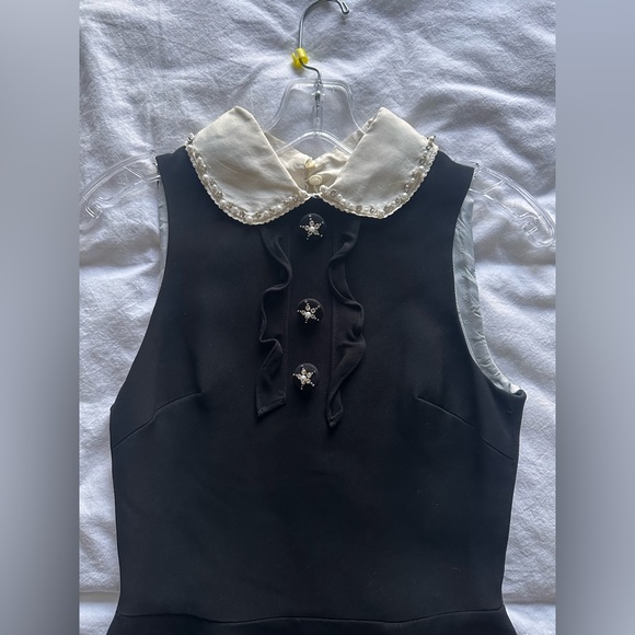 MIU MIU silk dress with embellished Peter Pan collar. - Picture 6 of 6